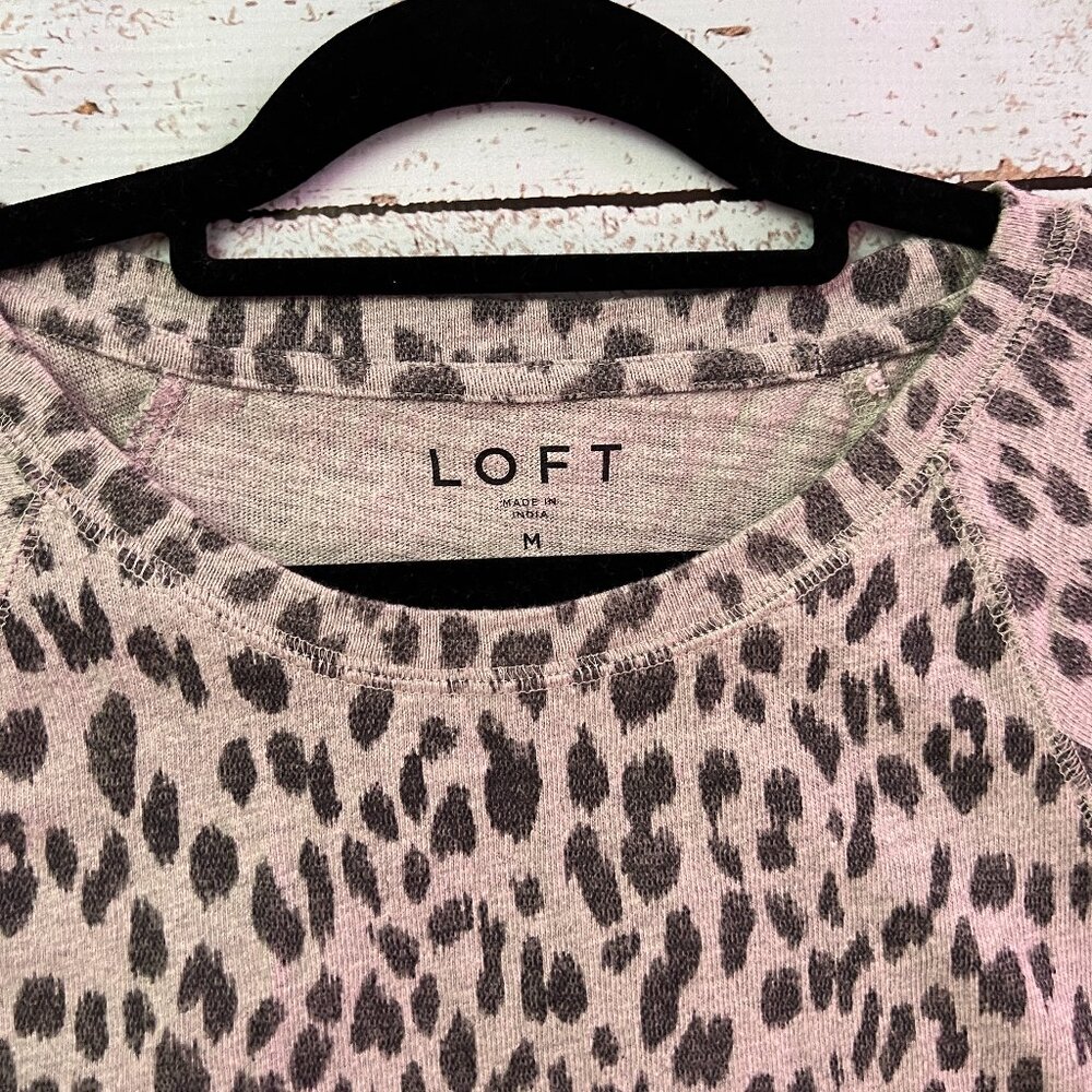 Loft lightweight 3/4 sweatshirt in grey leopard - Picture 2 of 2